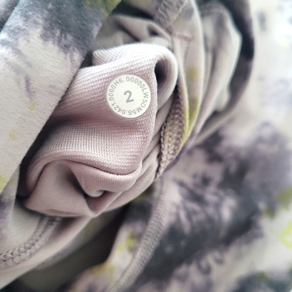 Lululemon Align Super High Rise Pant In Radial Tie Dye Mauve Size 2 - Picture 3 of 4